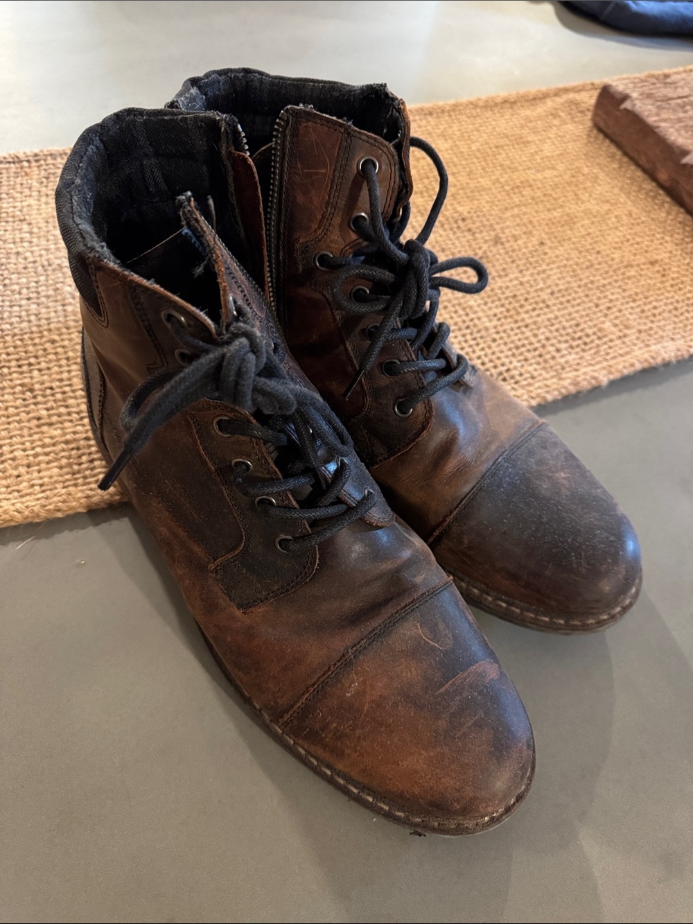 Men's Distressed Brown Leather Lace-Up Boots